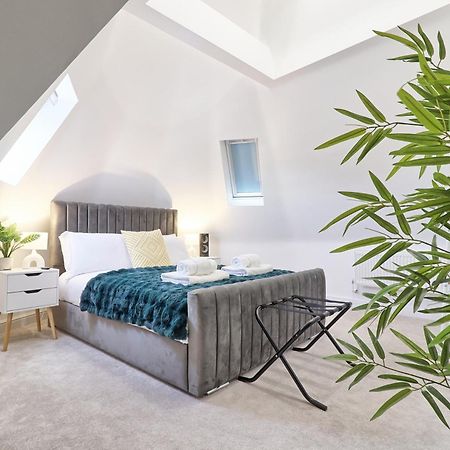 Writtle Massive 4 Bedroom Apartment With Parking In Gorgeous Countryside Location & Short Drive To Chelmsford City Centre Contractors Welcome Buitenkant foto