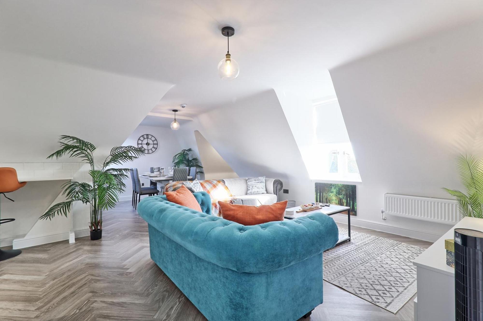 Writtle Massive 4 Bedroom Apartment With Parking In Gorgeous Countryside Location & Short Drive To Chelmsford City Centre Contractors Welcome Buitenkant foto